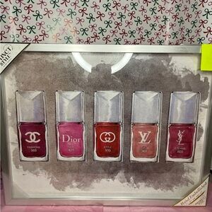 Instinct Style Designer Nail Polish Bottle Shadowbox